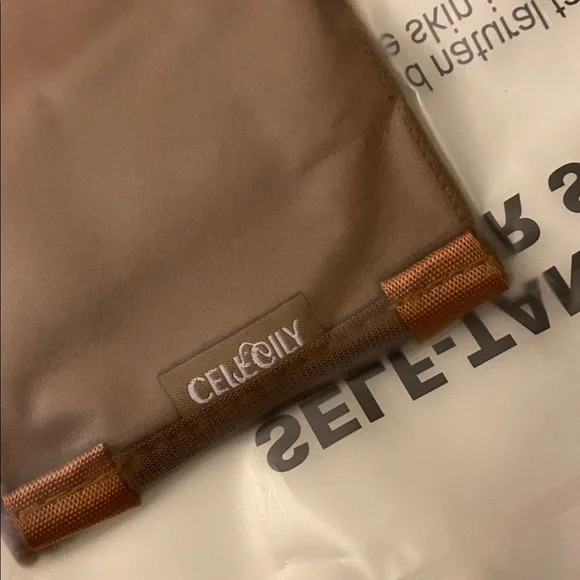 CeleCily Self Tanning Mitt Applicator - Self Tanner Mitt 4 in 1 Set - Picture 3 of 9